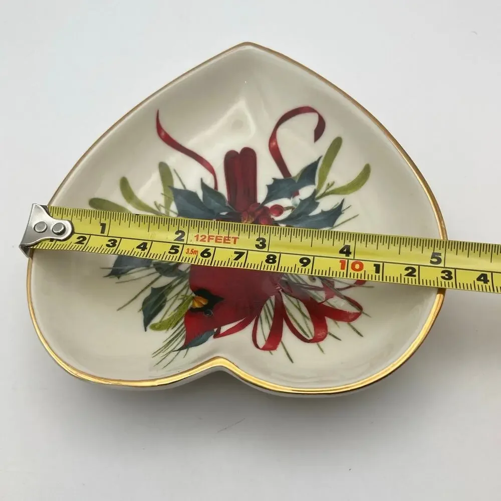 Lenox Winter Greetings Heart Shaped Gold Rim Candy Nut Dish